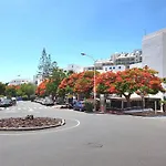 Апартаменти Orlando Sea Адехе