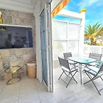 Апартаменти Orlando Sea *