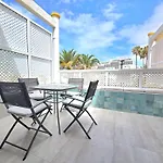 Апартаменти Orlando Sea Адехе