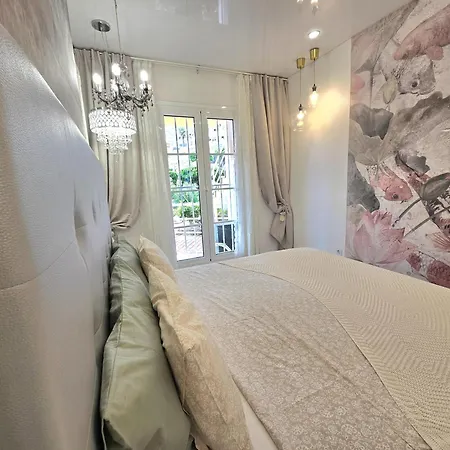 아파트 Orlando Sea 아데제