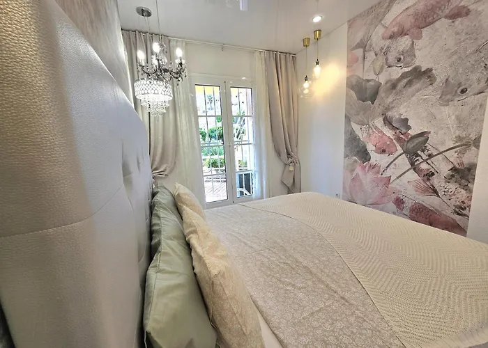 Апартаменты Orlando Sea Адехе